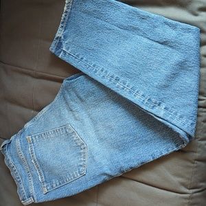 GAP cheeky straight high rise cropped jean size 27/4